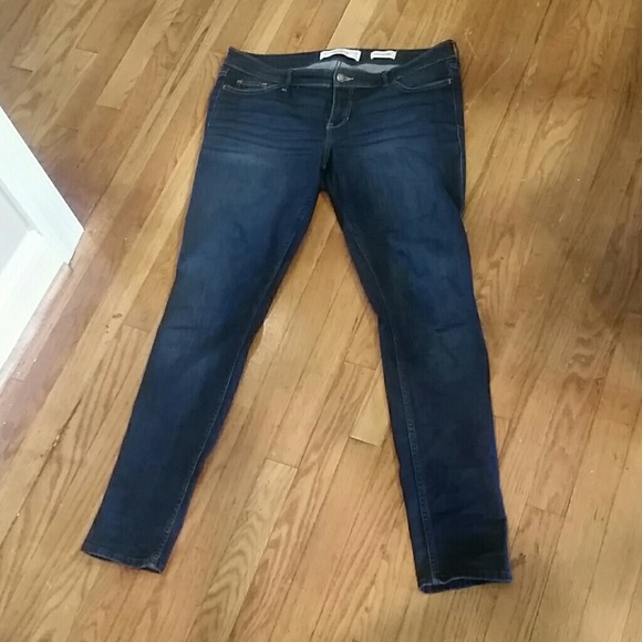 Hollister Low Rise Super Skinny Jeans - Picture 3 of 4